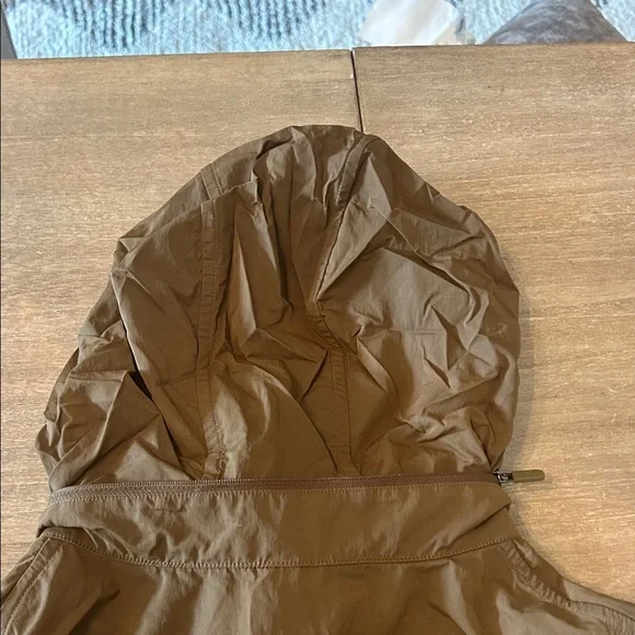 lululemon athletica Brown and Black Jacket - Picture 9 of 10